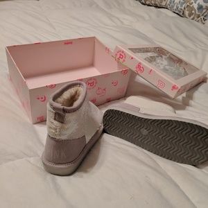 Fur lined Muk Luk booties